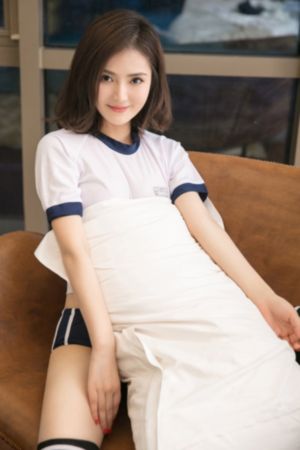 不穿内衣瑜伽老师_DVD在线观看视频